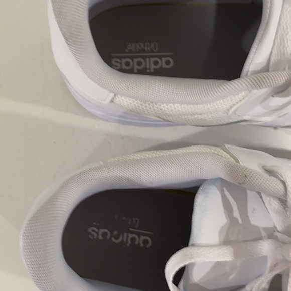 Adidas original white men’s sneakers - Picture 3 of 6